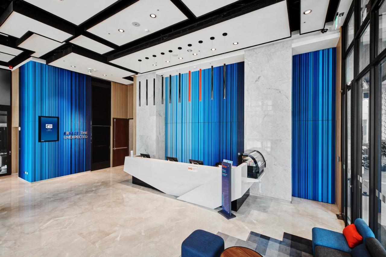 Holiday Inn Express Kaohsiung Love River By Ihg Exterior foto