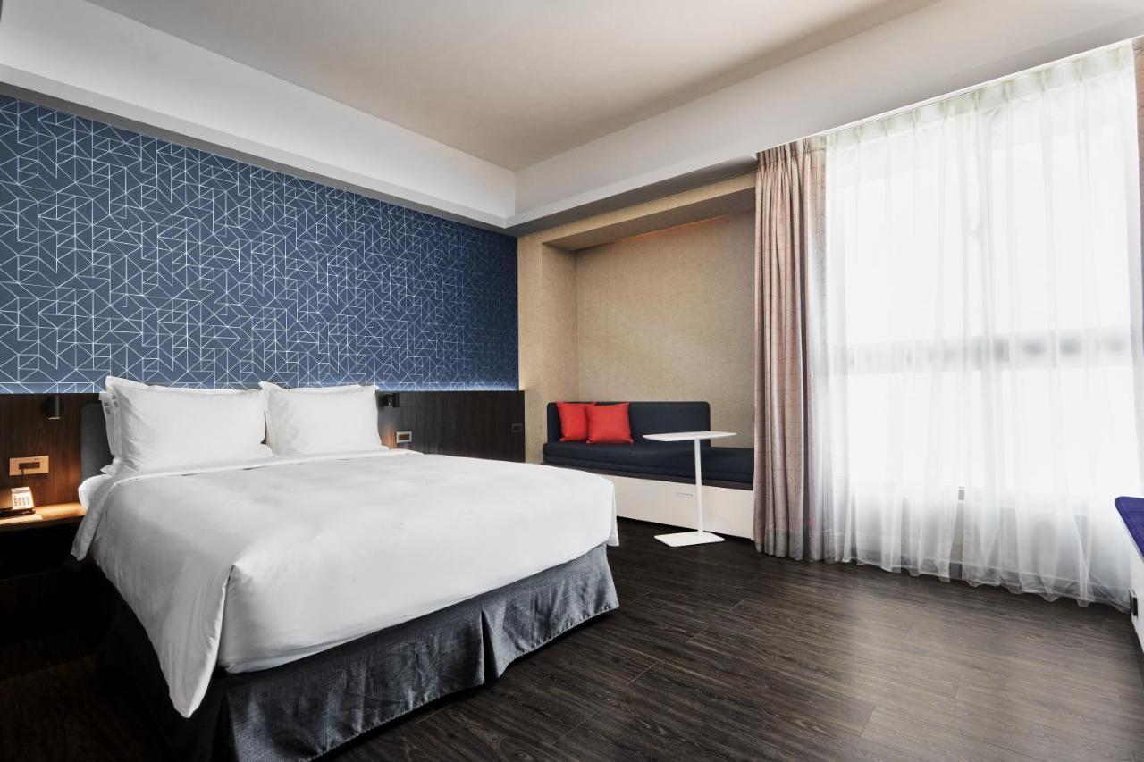 Holiday Inn Express Kaohsiung Love River By Ihg Exterior foto
